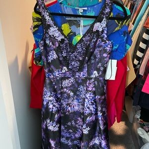 I’m selling this beautiful purple dress ideal for prom,wedding. Open to offers